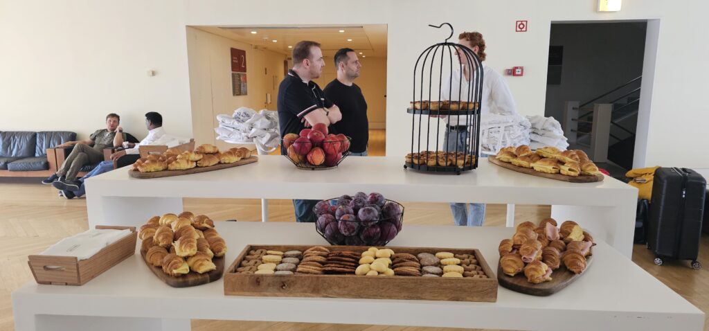 What's new in Mautic? Learnings from Mautic Conference Europe 3 Mautic Conference Europe 24 lunch